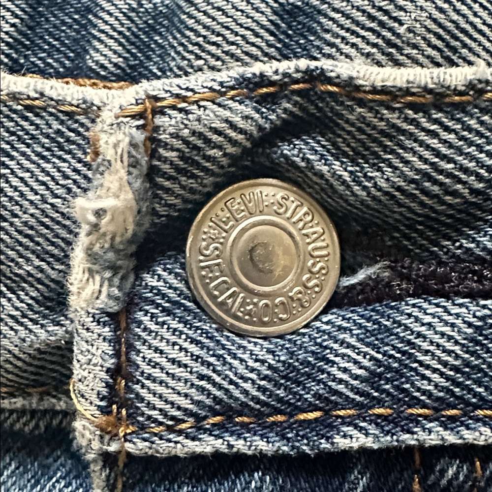 Levi’s 550 Classic Denim Blue Jeans - Picture 4 of 10
